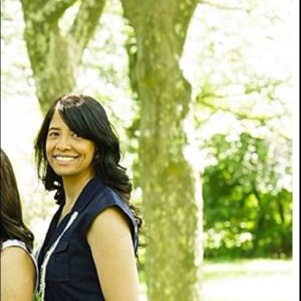 Meet your Posher, Dinora